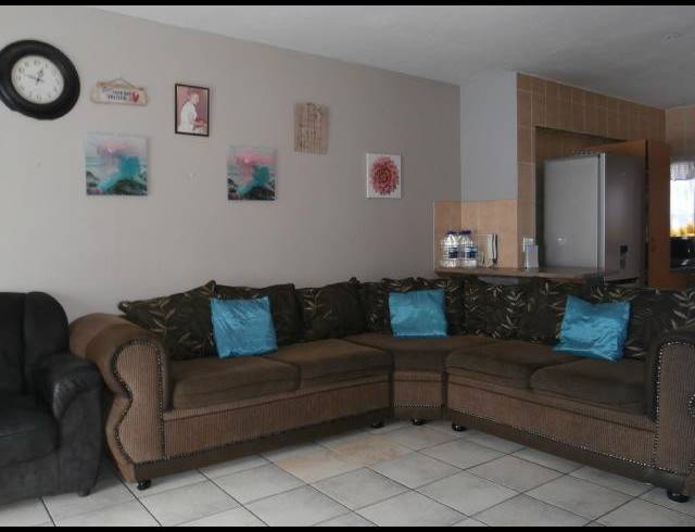 2 BEDROOM TOWNHOUSE FOR SALE IN REGENTS PARK